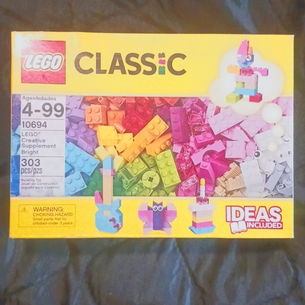 Lego Classic 303 pieces